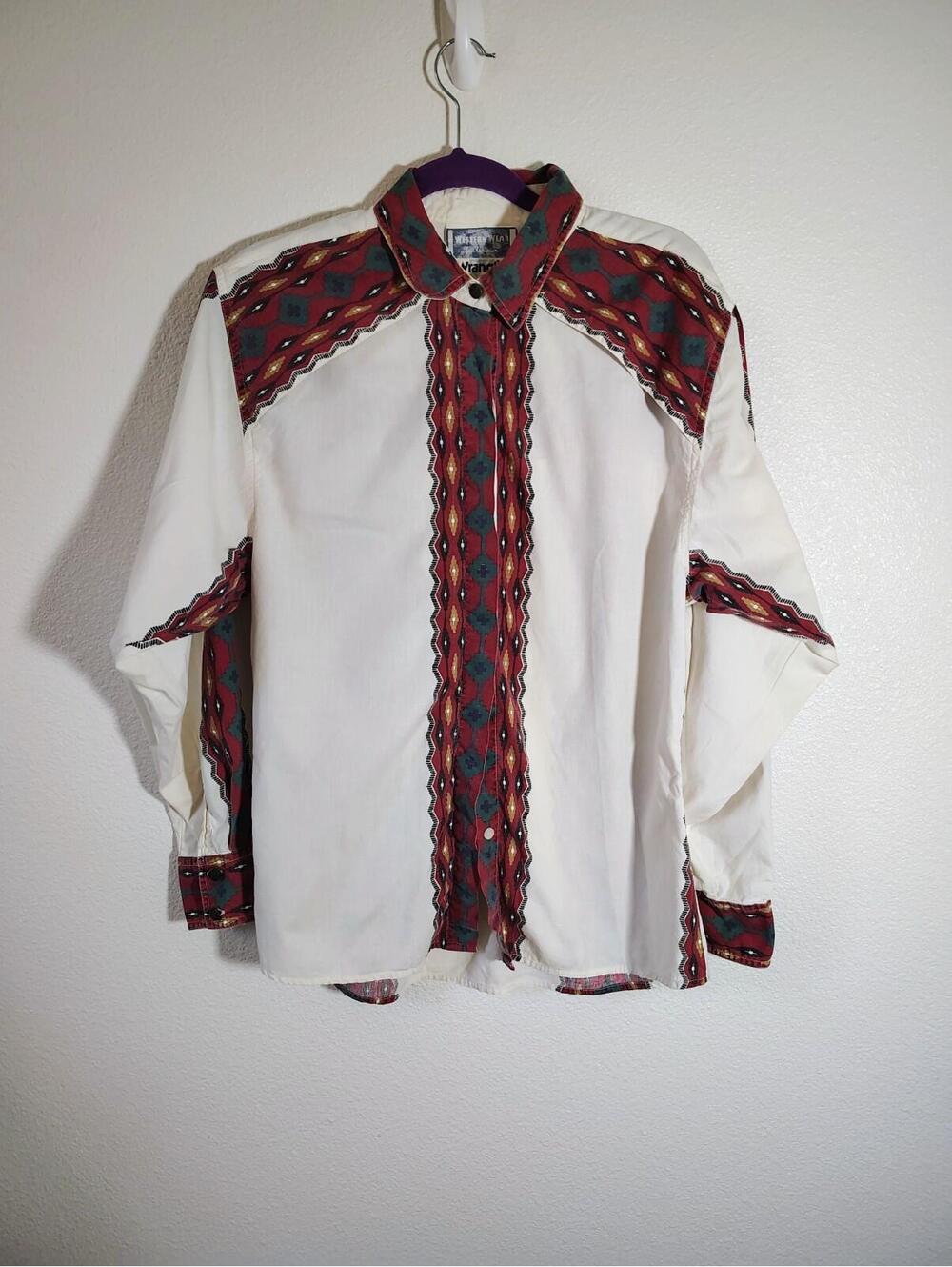 Vintage Wrangler Women Blouse Collar Long Sleeve White Color Aztec Geographic S